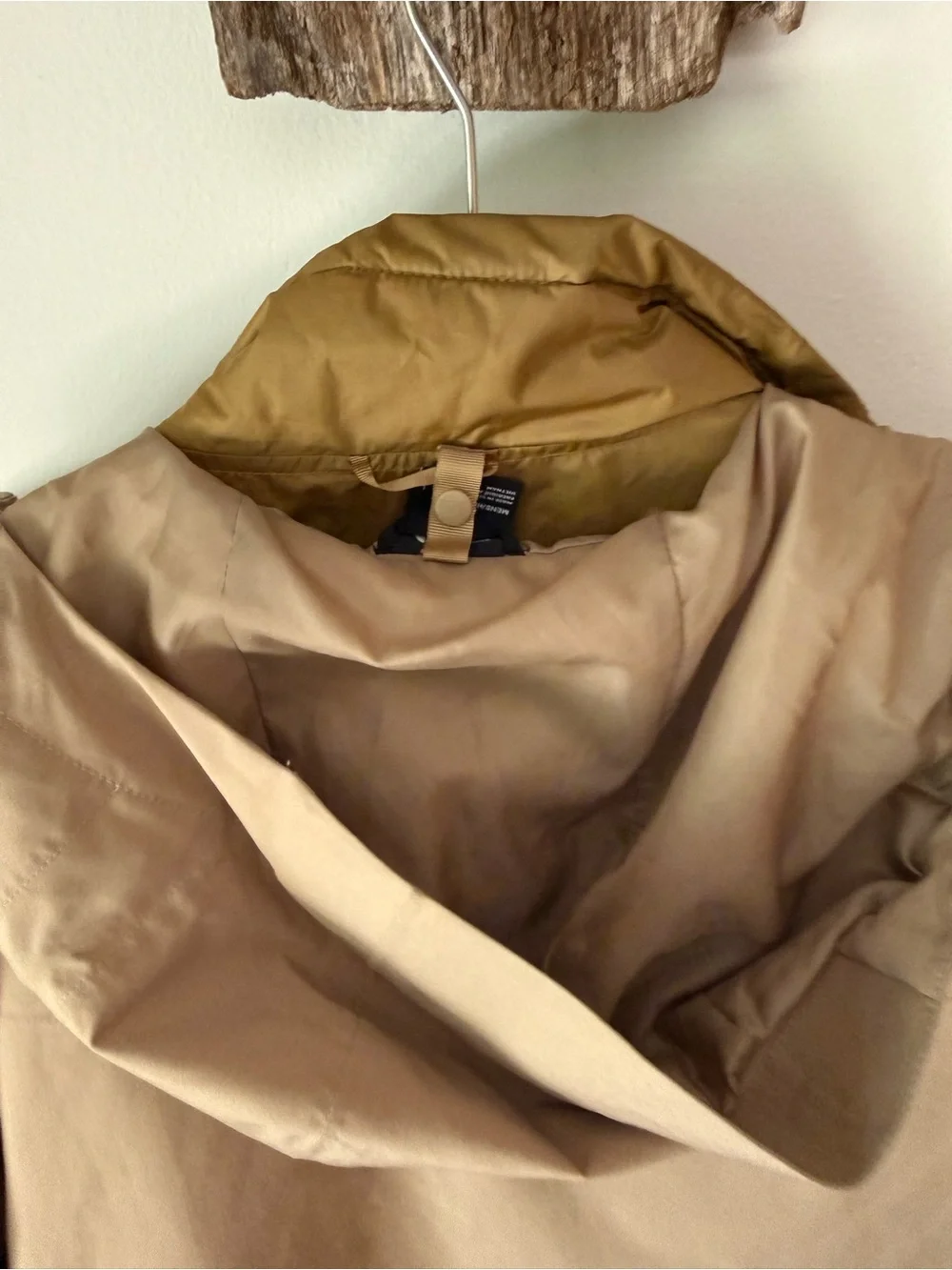 The North Face Men’s Tan Hooded Insulated Jacket Size Large Outdoor Winter Coat